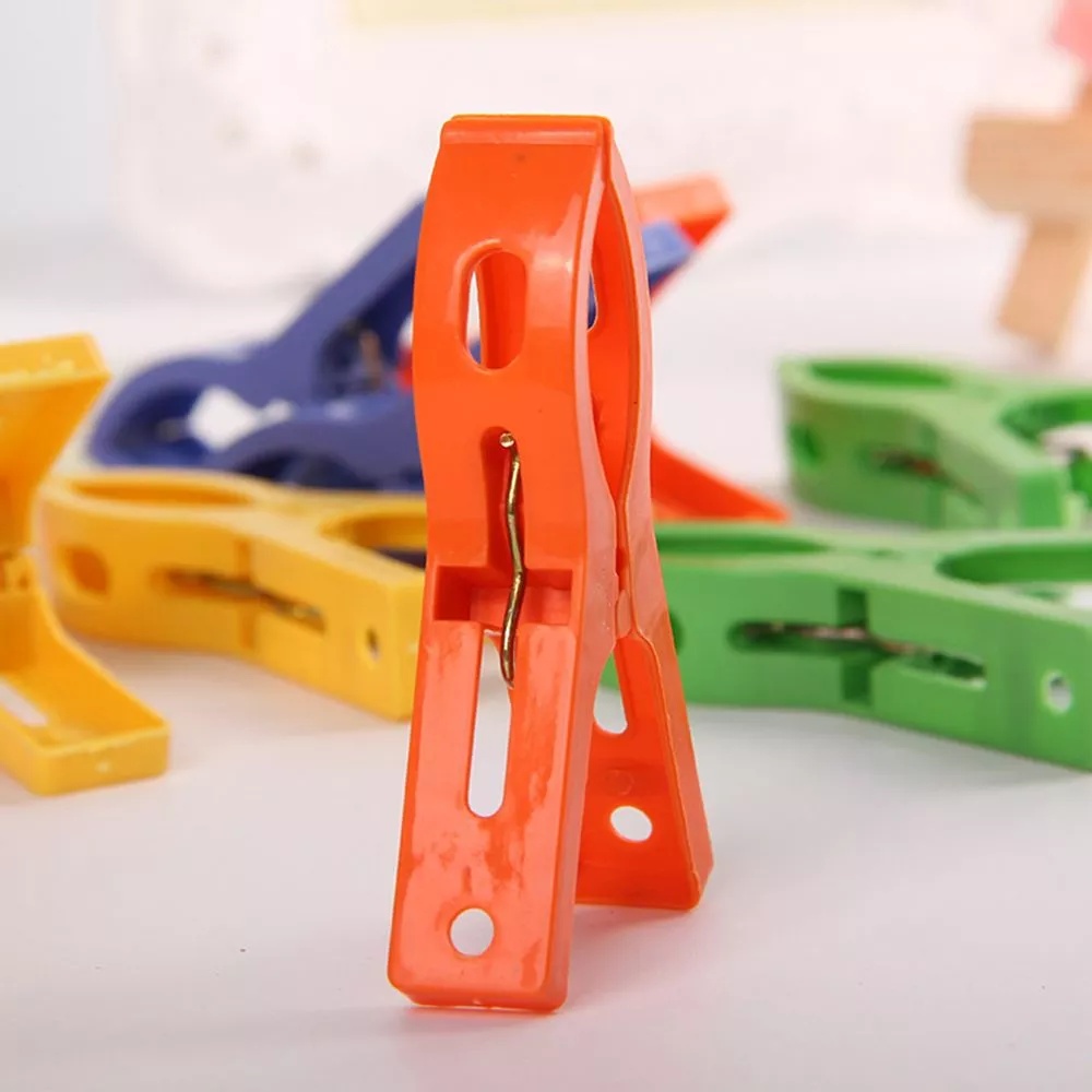 Plastic Large Squeezers | Clothespins | Plastic Clothes Pins | Wash | Hang up | Multicolor | 16 pieces